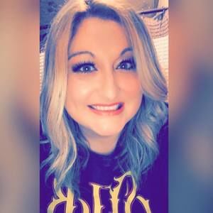 Meet your Posher, Alma